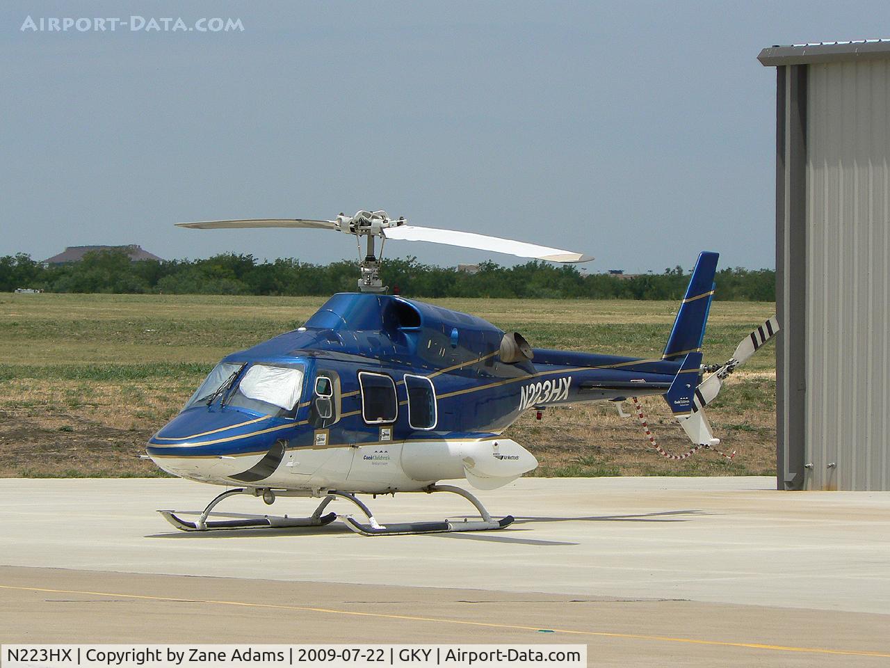 N223HX, 1984 Bell 222U C/N 47511, At Arlington Municipal