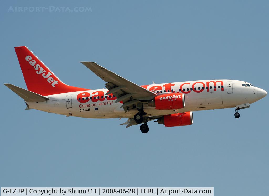 G-EZJP, 2002 Boeing 737-73V C/N 32412, Landing rwy 25R