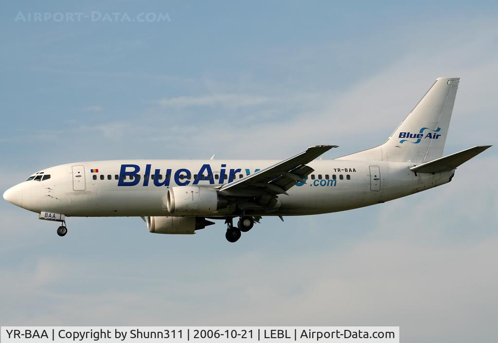 YR-BAA, 1994 Boeing 737-33A C/N 27267, Landing rwy 25L