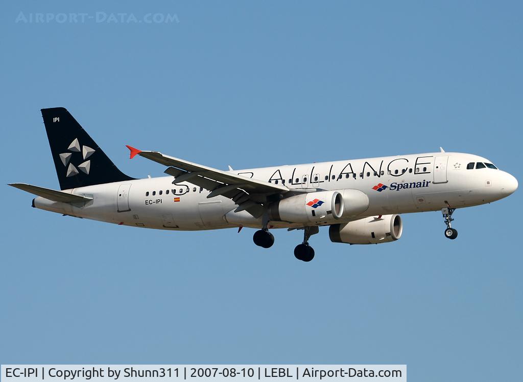EC-IPI, 2003 Airbus A320-232 C/N 2027, Landing rwy 25R in new Star Alliance c/s...