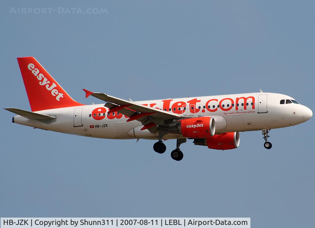 HB-JZK, 2004 Airbus A319-111 C/N 2319, Landing rwy 25R
