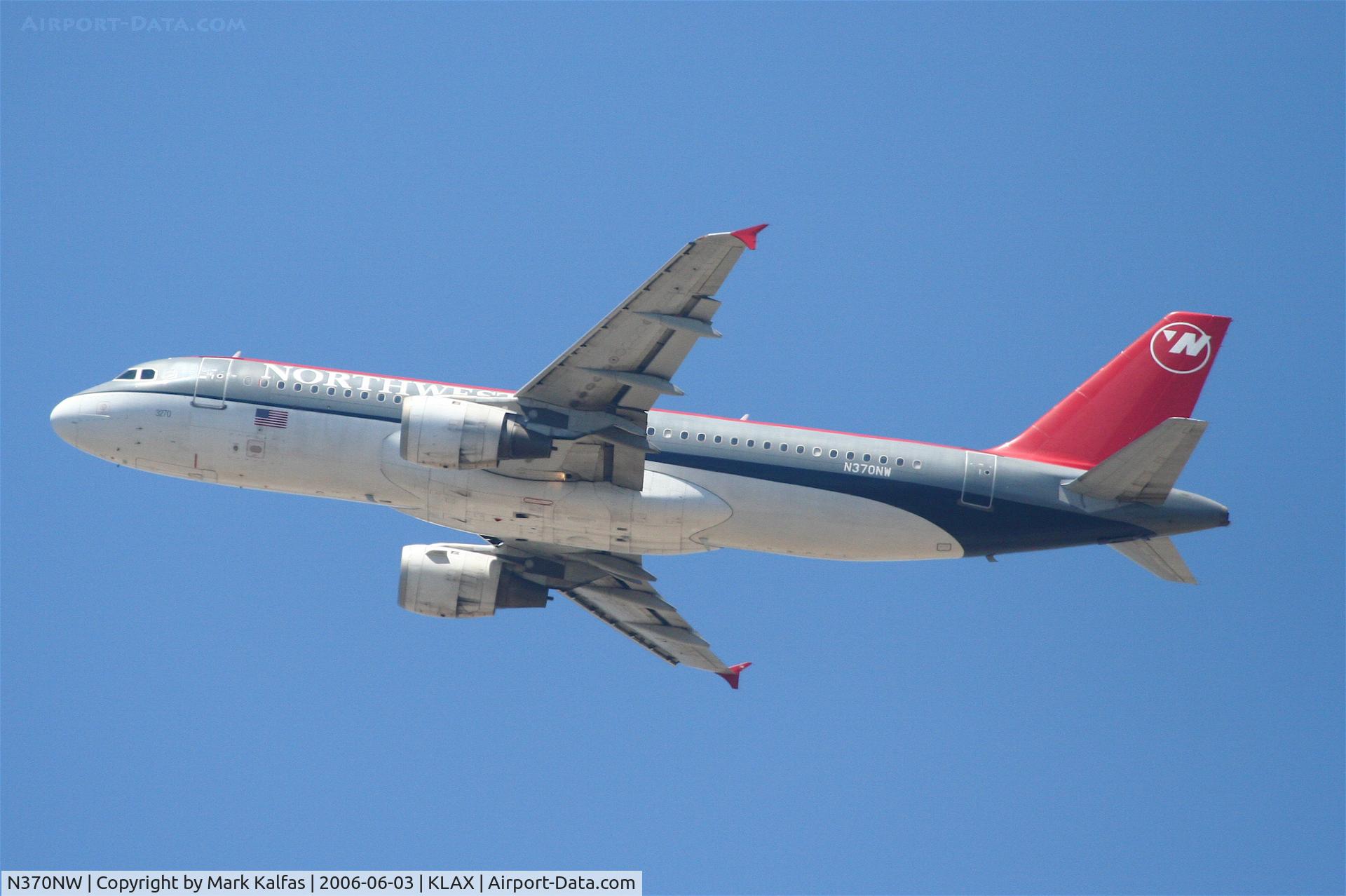 N370NW, 1999 Airbus A320-212 C/N 1037, Northwest Airbus A320-212, N370NW departing KLAX 25R for KMSP.