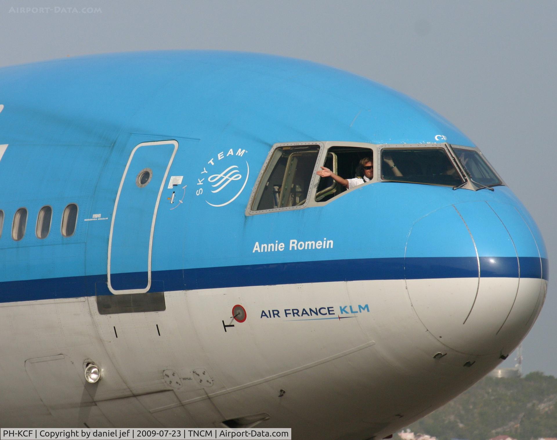 PH-KCF, 1994 McDonnell Douglas MD-11 C/N 48560, ducht style.