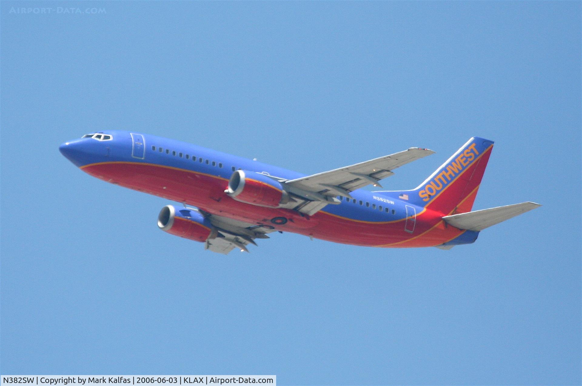 N382SW, 1994 Boeing 737-3H4 C/N 26588, Southwest Boeing 737-3H4, N382SW departing 25R KLAX.