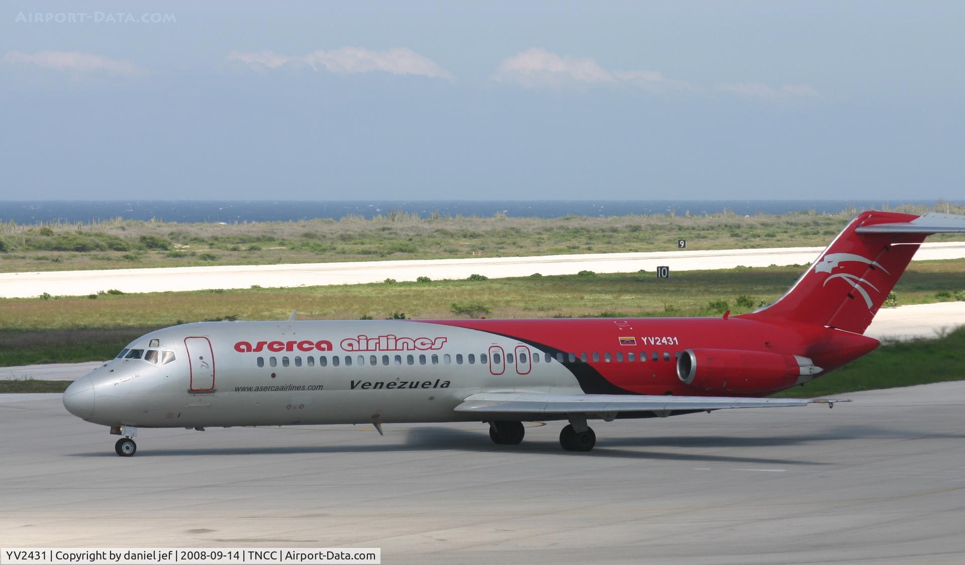 YV2431, 1980 Douglas DC-9-31 C/N 48119, taxing to the runway
