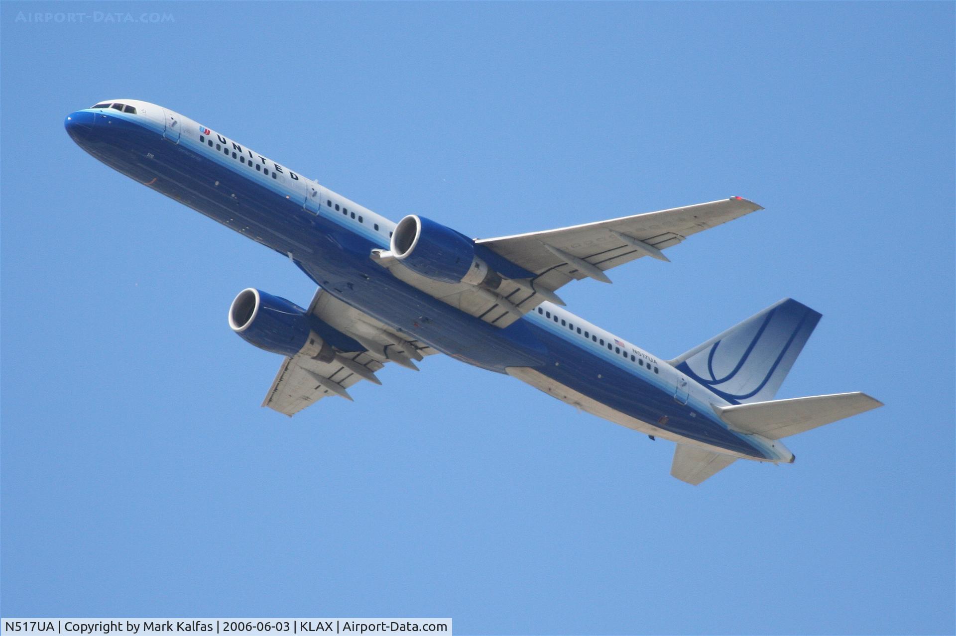 N517UA, 1990 Boeing 757-222 C/N 24861, United Airlines Boeing 757-222, N517UA departing KLAX 25R for KORD.
