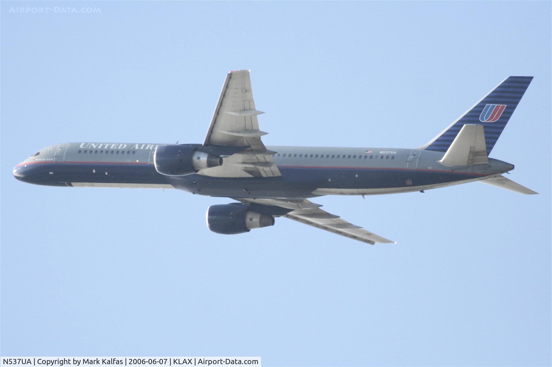 N537UA, 1991 Boeing 757-222 C/N 25157, United Airlines Boeing 757-222, N537UA departing KLAX 25R.