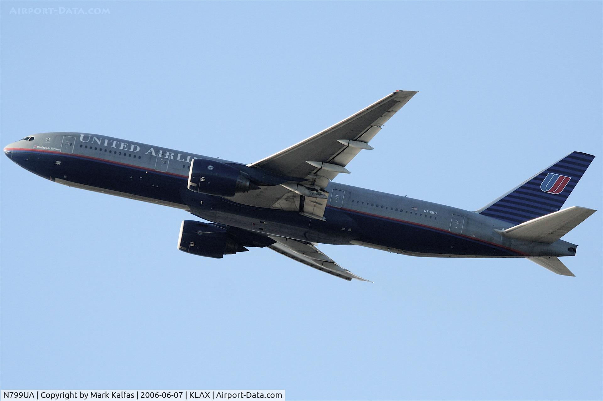 N799UA, 1998 Boeing 777-222 C/N 26926, United Airlines Boeing 777-222, N799UA departing KLAX for EGLL.
