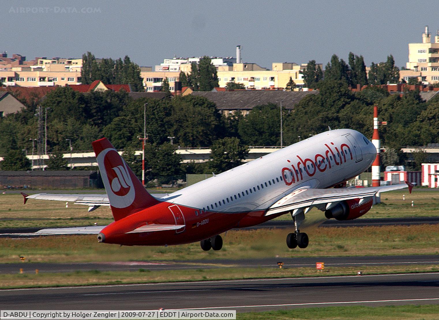 D-ABDU, 2008 Airbus A320-214 C/N 3516, A dynamic take off