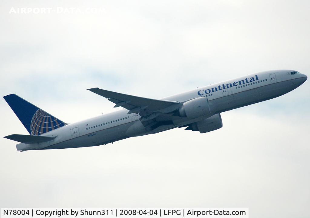 N78004, 1998 Boeing 777-224 C/N 27580, On take off from the South...