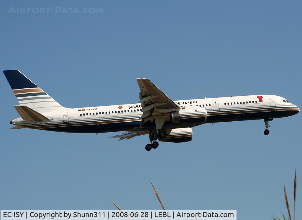 EC-ISY, 1993 Boeing 757-256 C/N 26241, Landing rwy 25R with additional 'Selecion Espanola de Futbol' for World Cup 2008