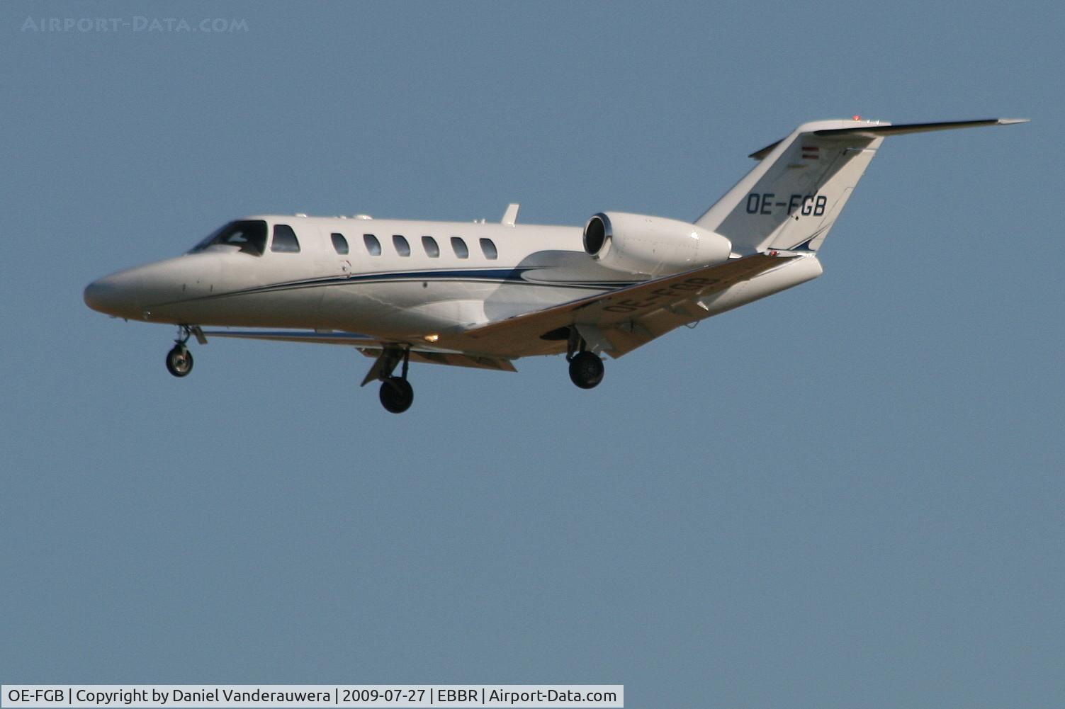 OE-FGB, 2007 Cessna 525A CitationJet CJ2 C/N 525A-0362, descending to rwy 25L