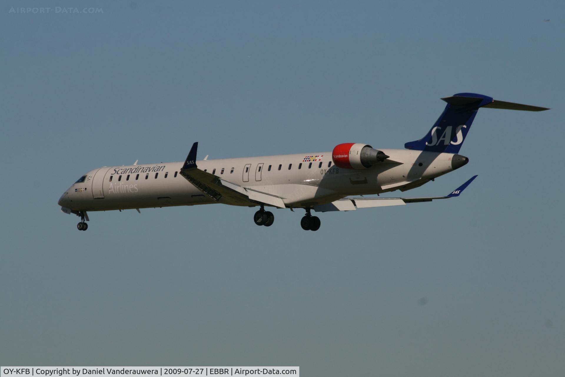OY-KFB, 2008 Bombardier CRJ-900 (CL-600-2D24) C/N 15211, flight SK593 is descending to rwy 25L