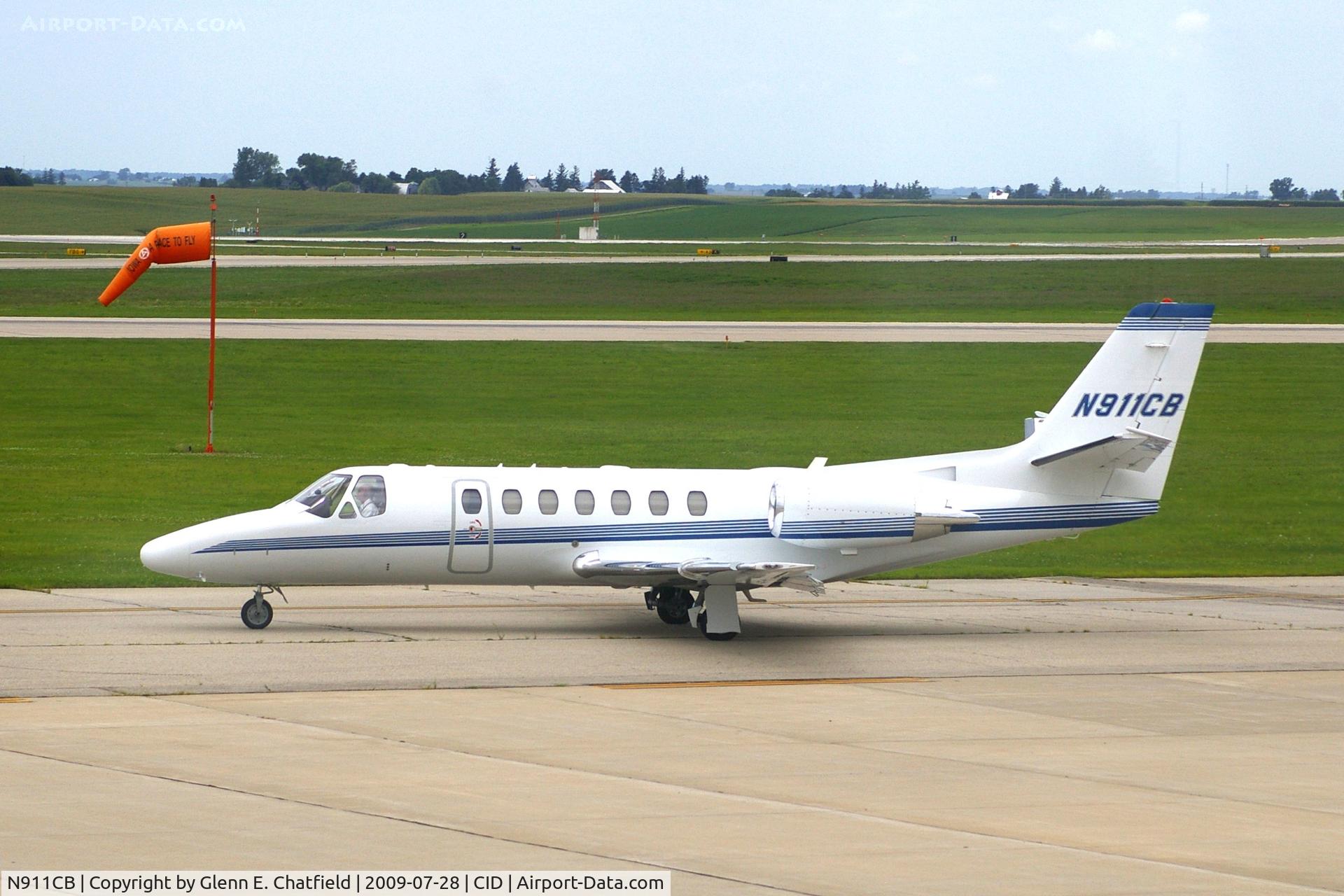 N911CB, 2002 Cessna 560 C/N 560-0604, Taxiing to Runway 27 for departure