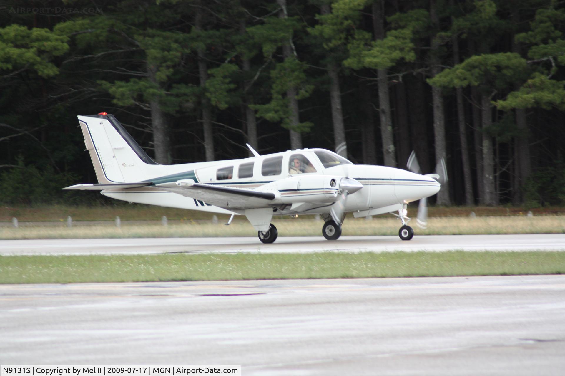 N9131S, 1976 Beech 58P Baron C/N TJ-53, Departing RWY 28