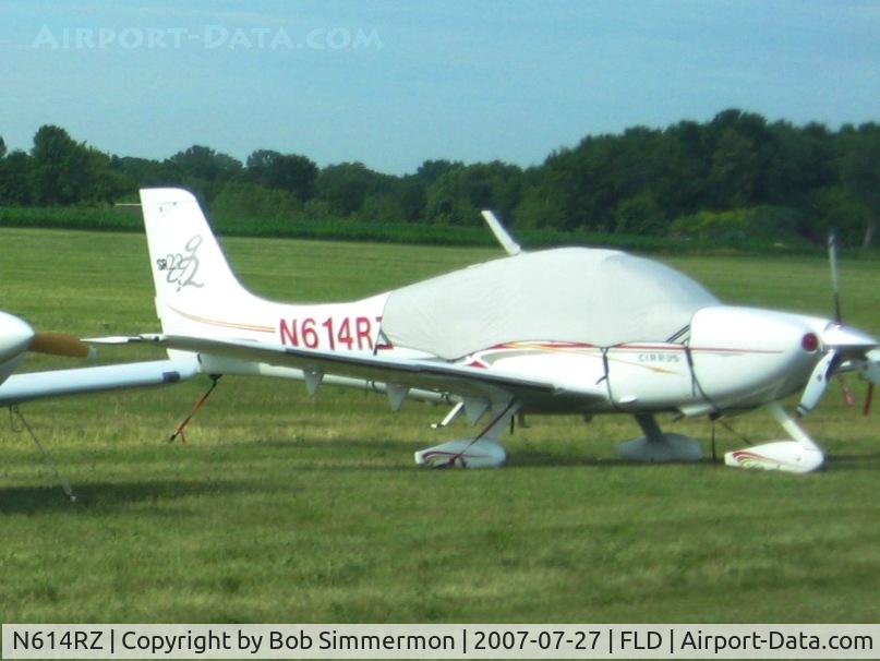 N614RZ, 2004 Cirrus SR22 C/N 0897, Visitors parking at Fond du lac, WI during Airventure 2009 (Oshkosh).