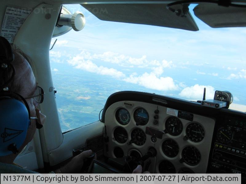 N1377M, 1972 Cessna 172L C/N 17260577, In the clear air over northern Indiana