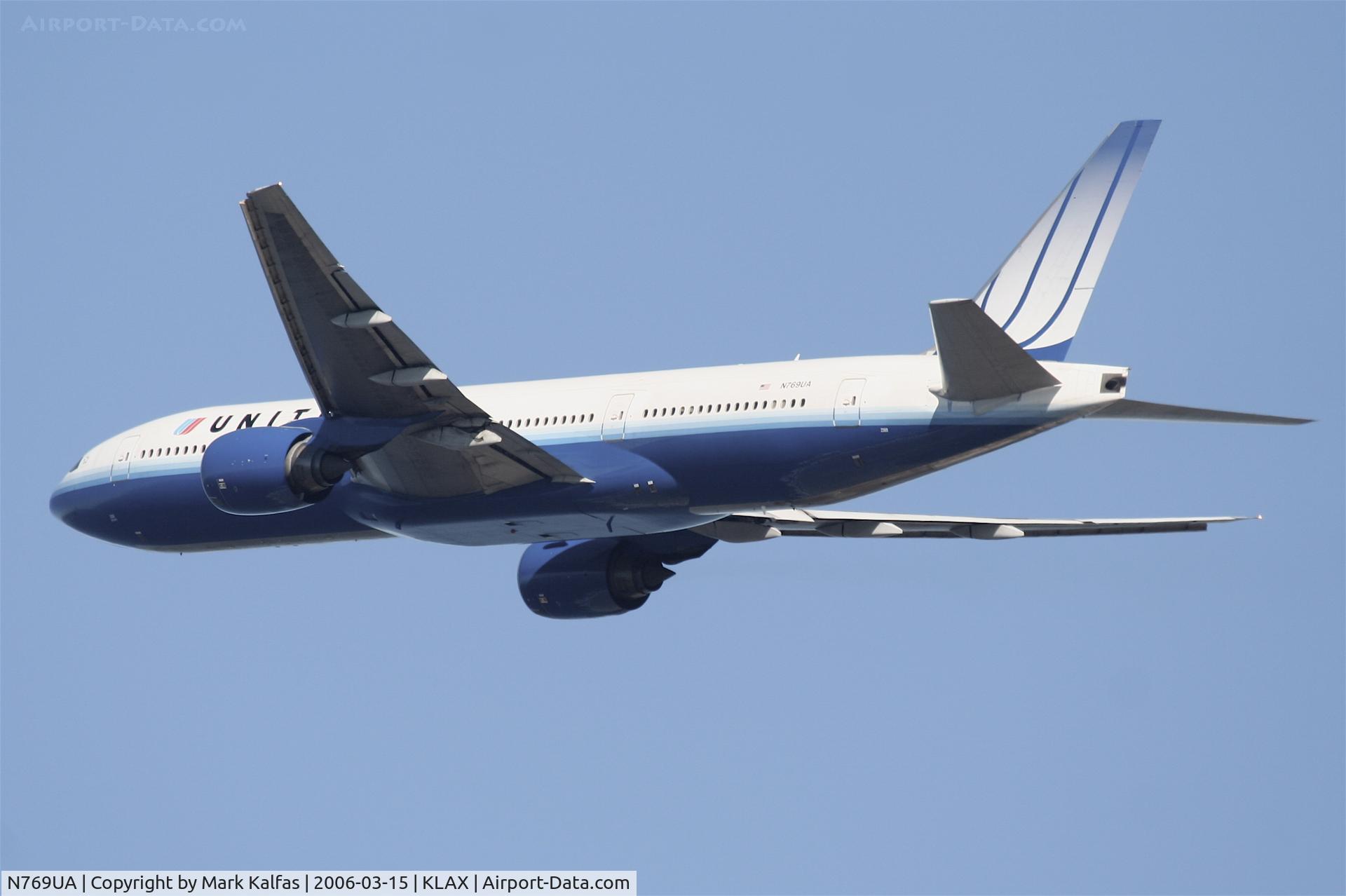 N769UA, 1995 Boeing 777-222 C/N 26921, United Airlines Boeing 777-222, N769UA departing 25R KLAX.