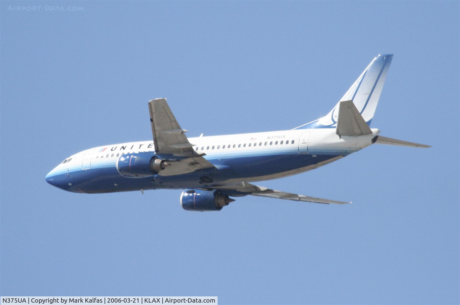 N375UA, 1989 Boeing 737-322 C/N 24640, United Airlines Boeing 737-322, N375UA departing KLAX 25R.