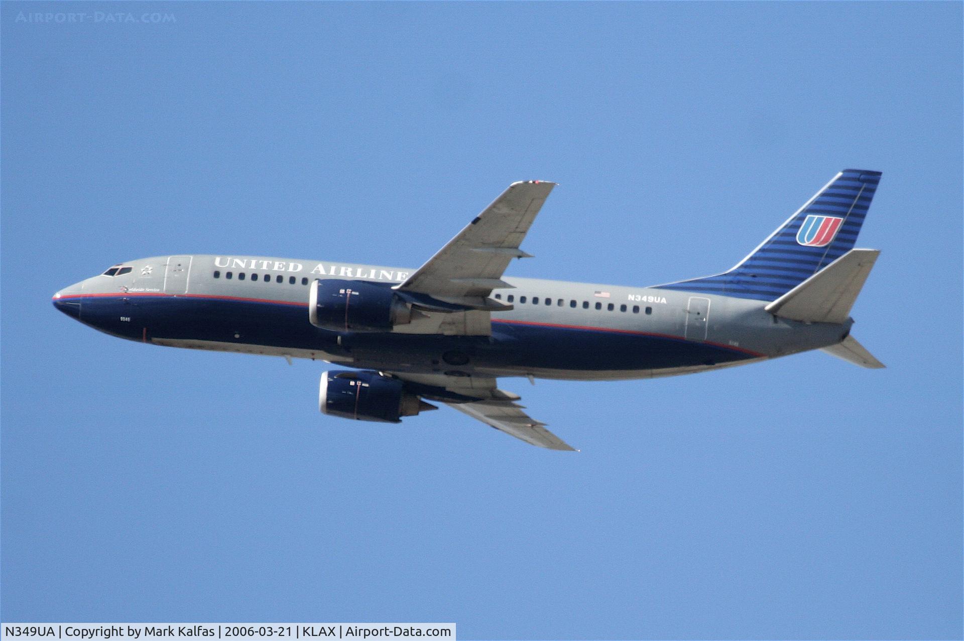 N349UA, 1988 Boeing 737-322 C/N 24253, United Airlines Boeing 737-322, N349UA departing KLAX 25R.