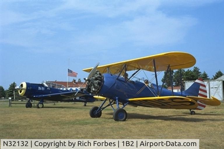 N32132, 1941 Waco UPF-7 C/N 5764, !941 WACO UPF-7 KATAMA AIRFIELD, MARTHA'S VINEYARD MASS.