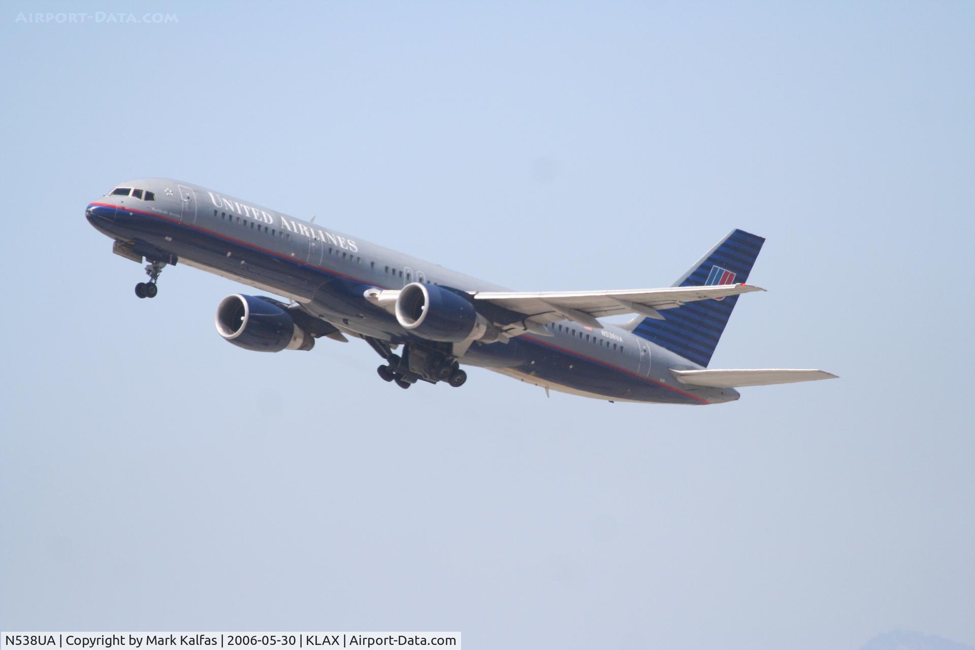N538UA, 1991 Boeing 757-222(SF) C/N 25222, United Airlines Boeing 757-222, N538UA RWY 25R departure KLAX.