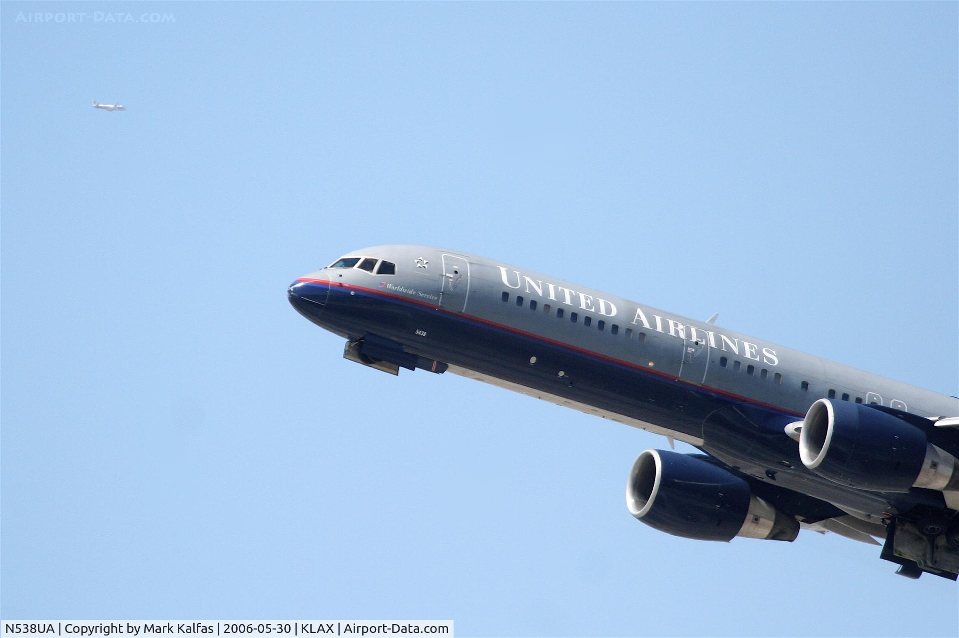 N538UA, 1991 Boeing 757-222(SF) C/N 25222, United Airlines Boeing 757-222, N538UA RWY 25R departure KLAX.