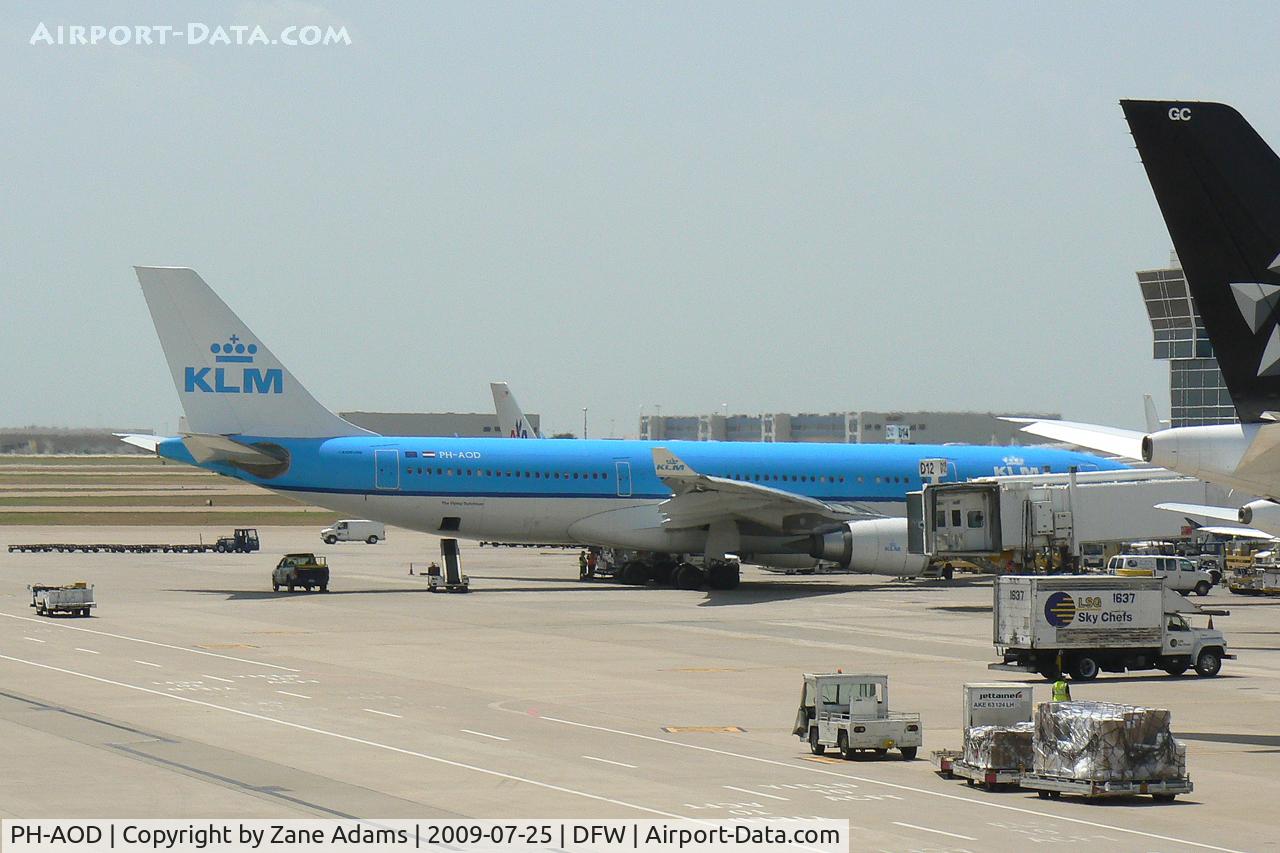 PH-AOD, 2006 Airbus A330-203 C/N 738, KLM at the gate - DFW