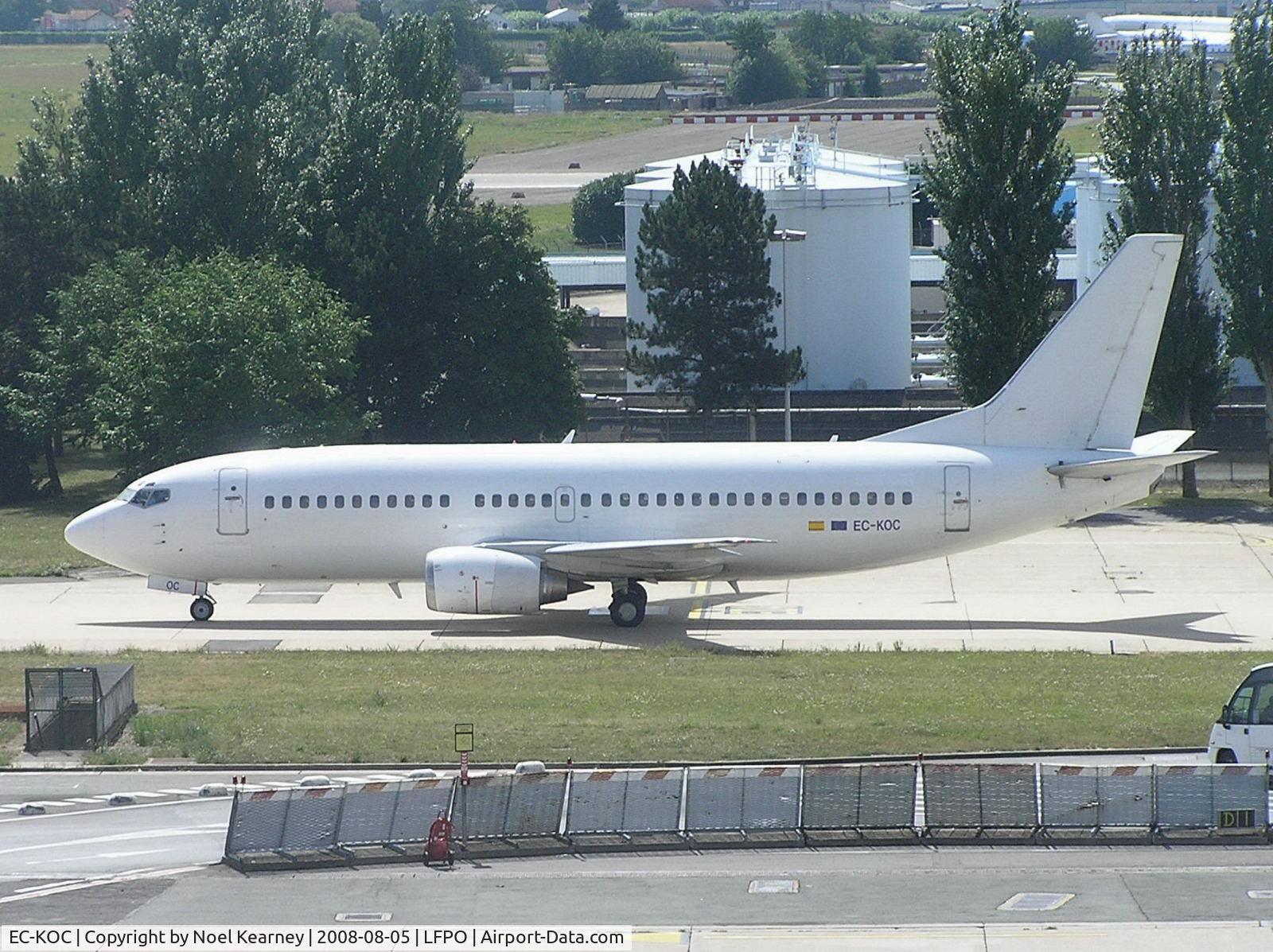 EC-KOC, 1987 Boeing 737-33A C/N 23633/1421, Taxi-ing to stand