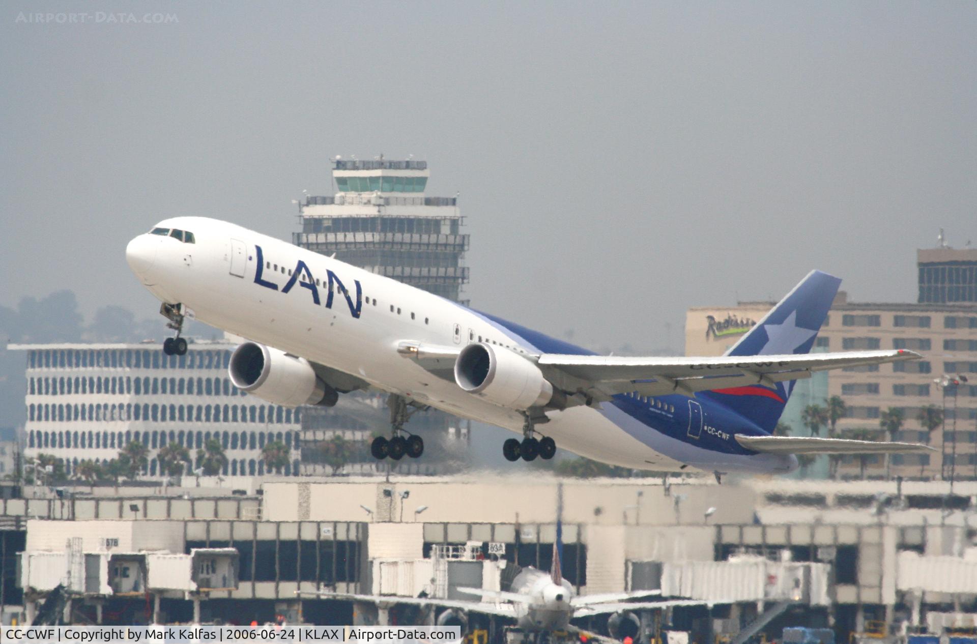 CC-CWF, 2006 Boeing 767-316/ER C/N 34626, LAN Boeing 767-316/ER, CC-CWF departing 25R KLAX.