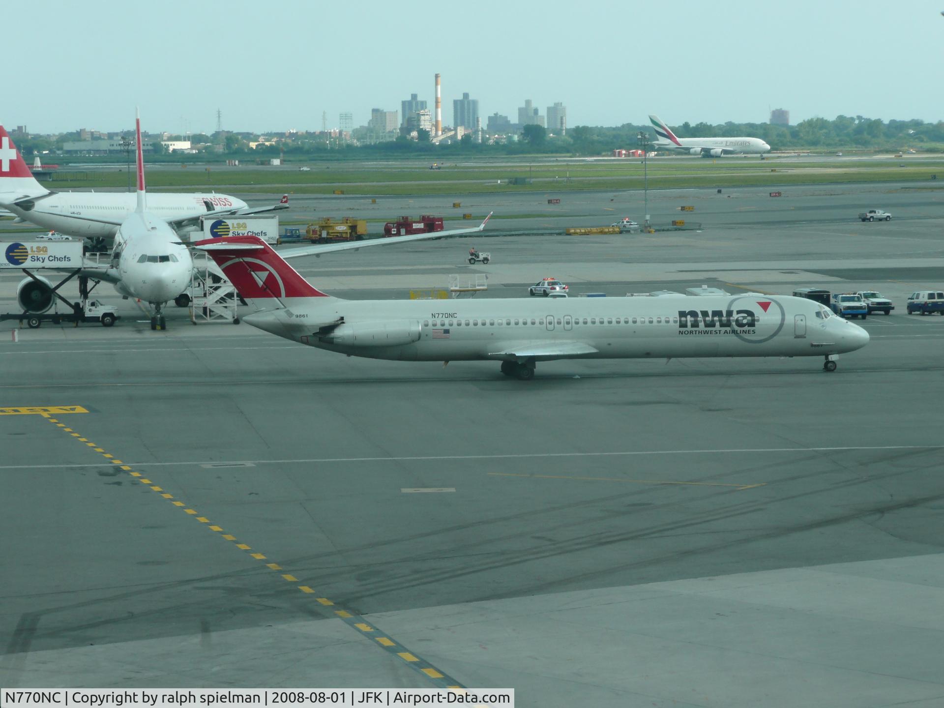 N770NC, 1978 McDonnell Douglas DC-9-51 C/N 47758, At JFK