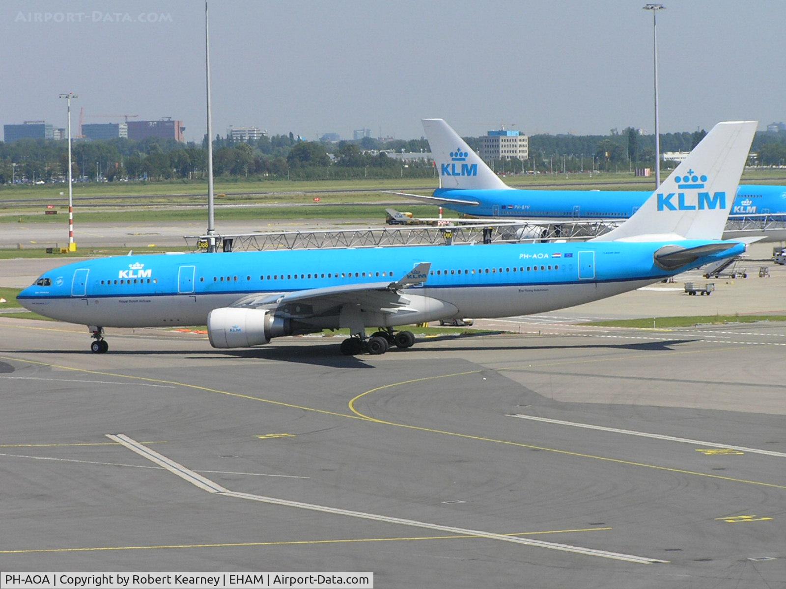 PH-AOA, 2005 Airbus A330-203 C/N 682, KLM heading for take-off