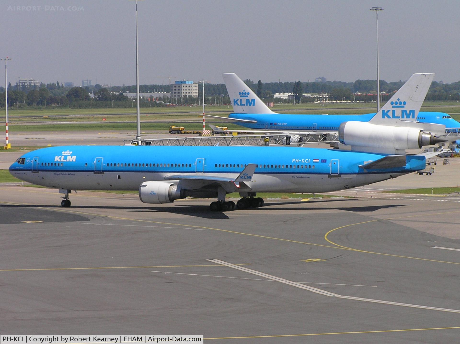 PH-KCI, 1995 McDonnell Douglas MD-11 C/N 48563, KLM leaving for take-off