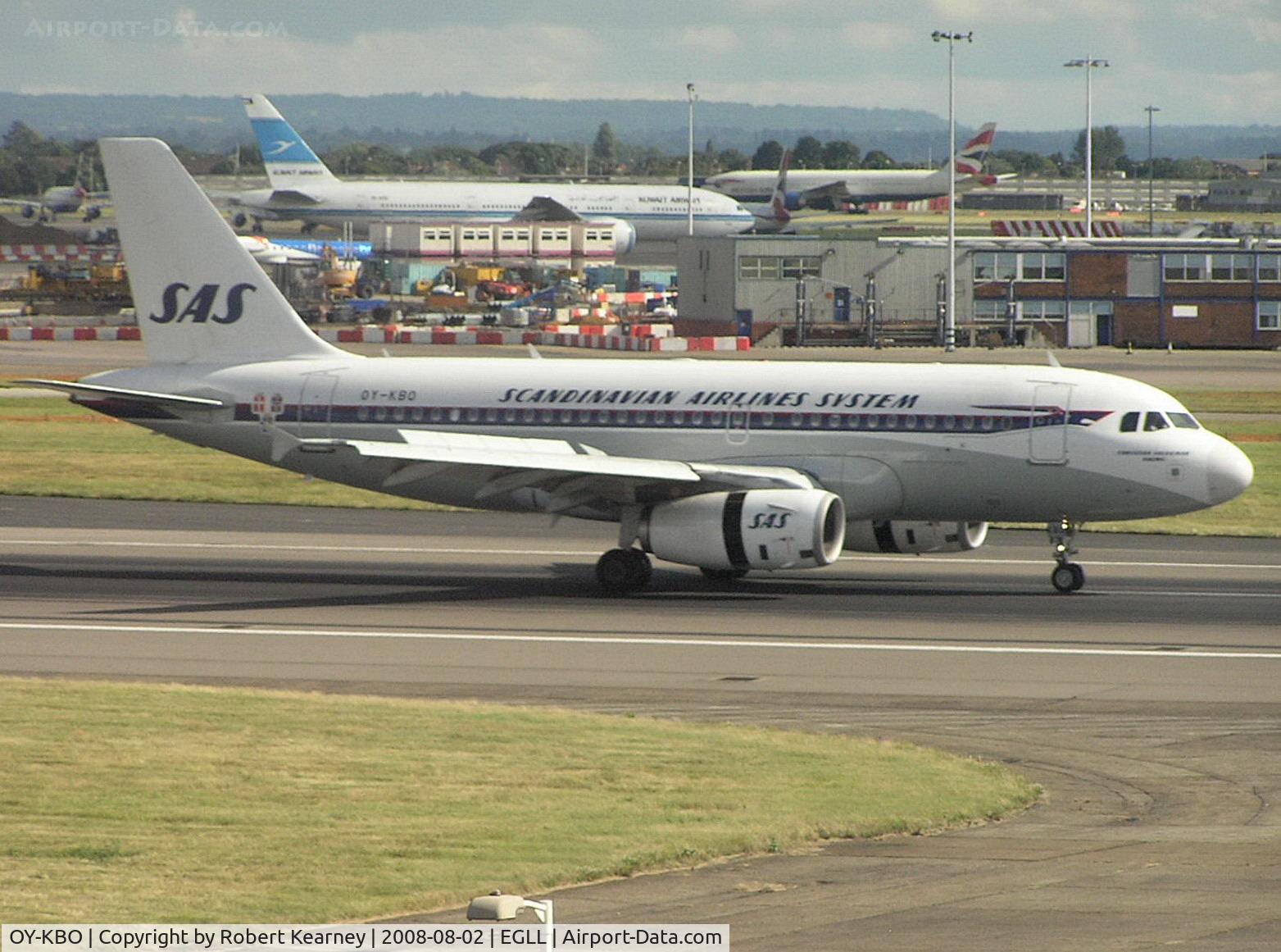 OY-KBO, 2006 Airbus A319-131 C/N 2850, SAS touching down