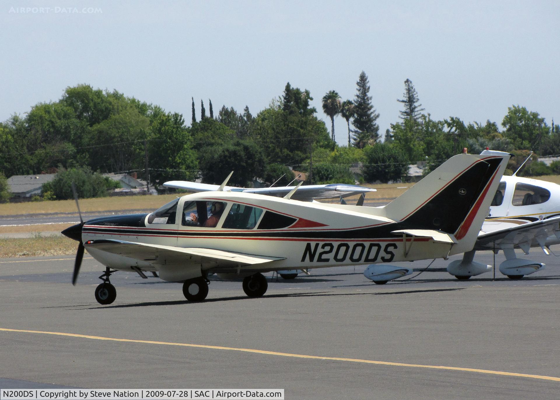 N200DS, 1974 Bellanca 17-30A Viking C/N 74-30699, 1974 Bellanca 17-30A taxiing