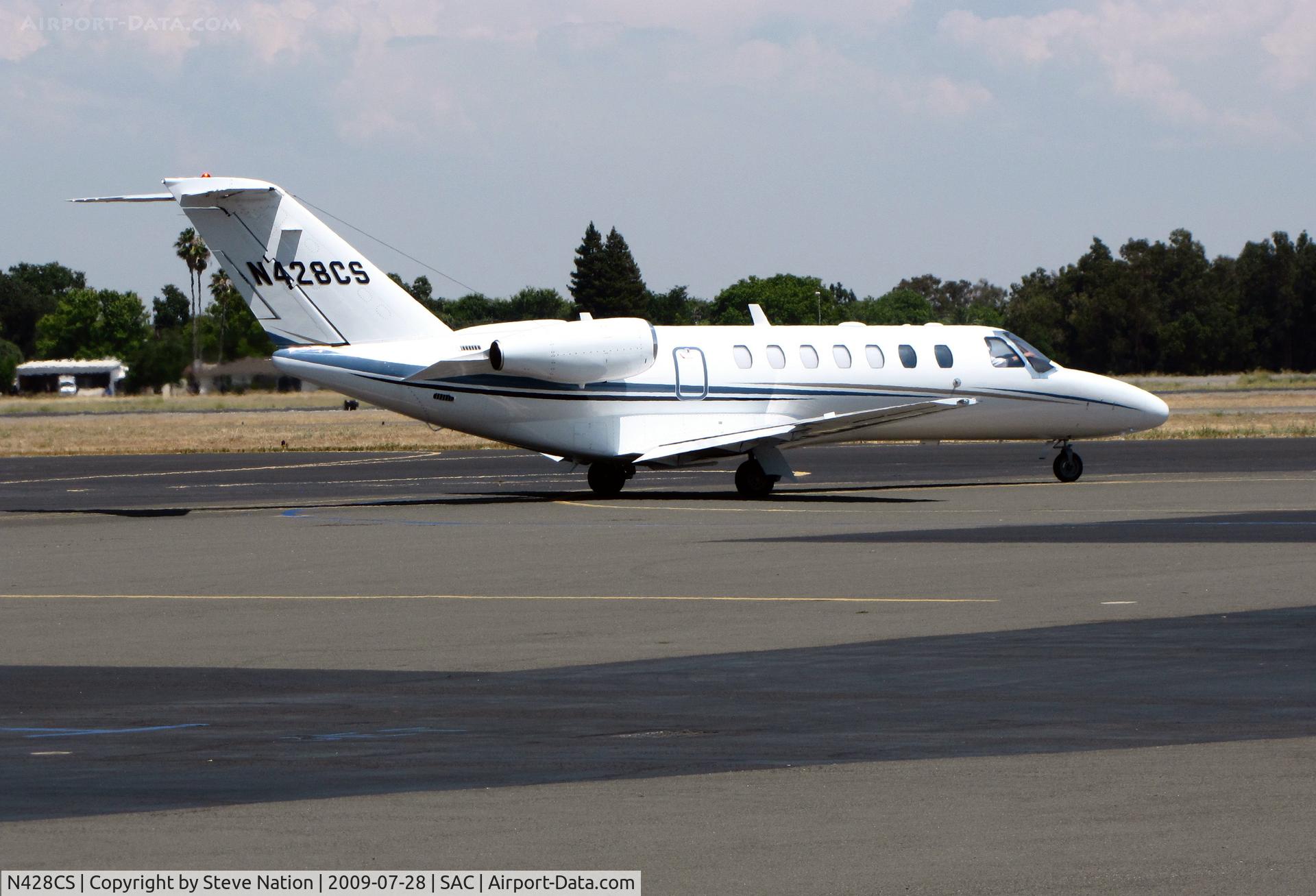 N428CS, 2007 Cessna 525B CitationJet CJ3 C/N 525B0165, 2007 Cessna 525B into shimmering heat and heading for Santa Monica