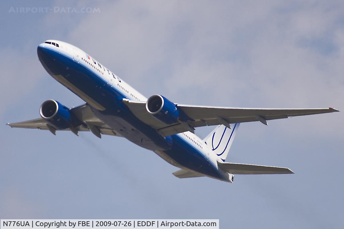 N776UA, 1996 Boeing 777-222 C/N 26937, departing EDDF