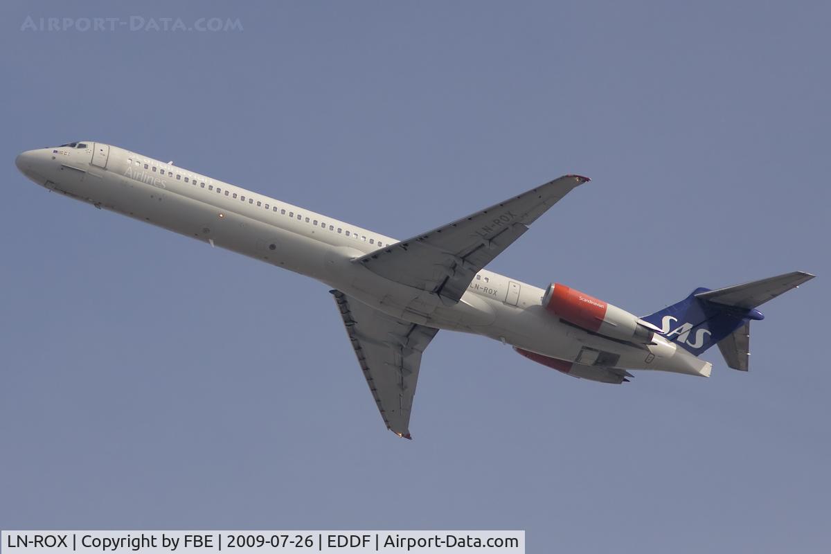 LN-ROX, 1988 McDonnell Douglas MD-82 (DC-9-82) C/N 49603, departing EDDF