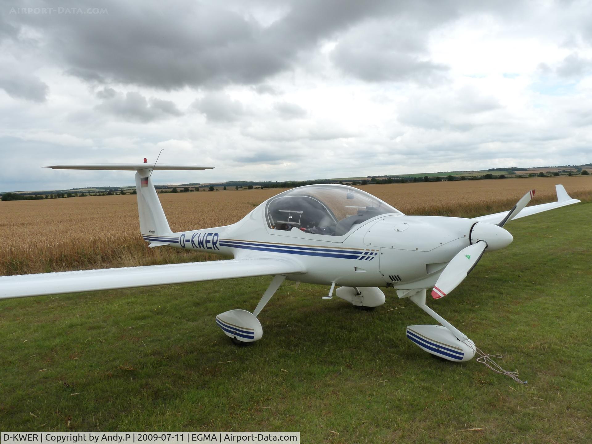 D-KWER, Diamond HK-36TTC Super Dimona C/N 36578, At Fowlmere for Duxford Flying Legends