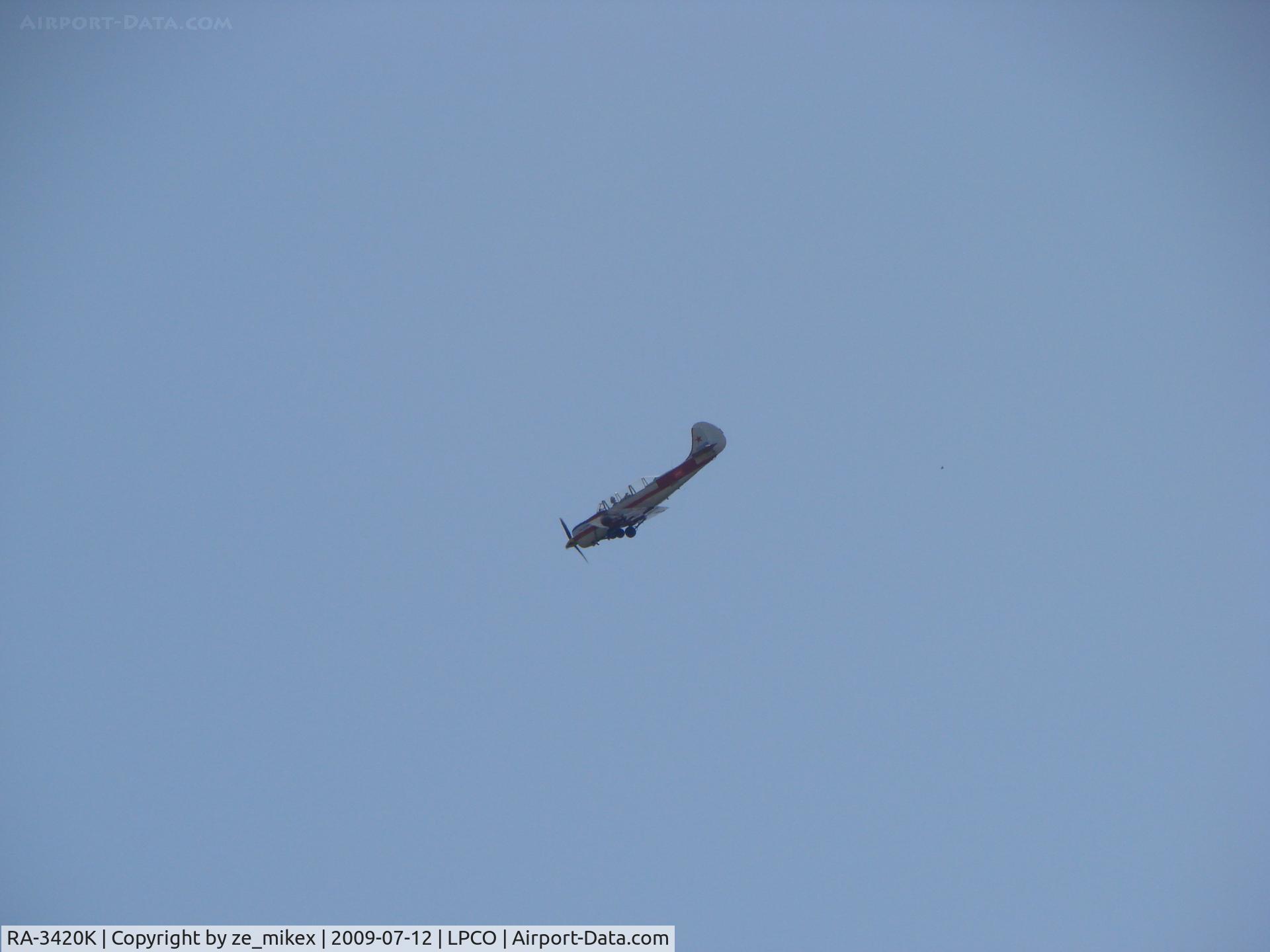 RA-3420K, Yakovlev (Aerostar) Yak-52 C/N 9111509, Yak 52 of smoke wings team