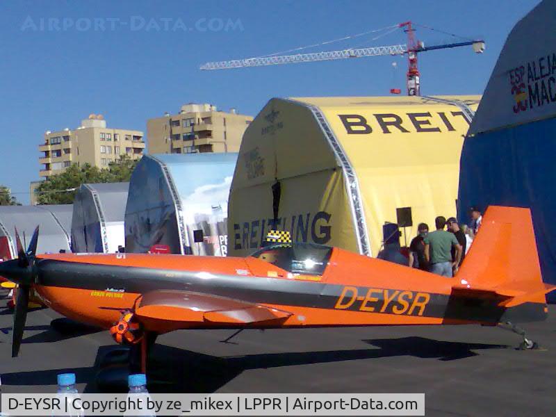 D-EYSR, Extra EA-300SR C/N 1039, Extra 300 of Ivanof at redbull oporto 07