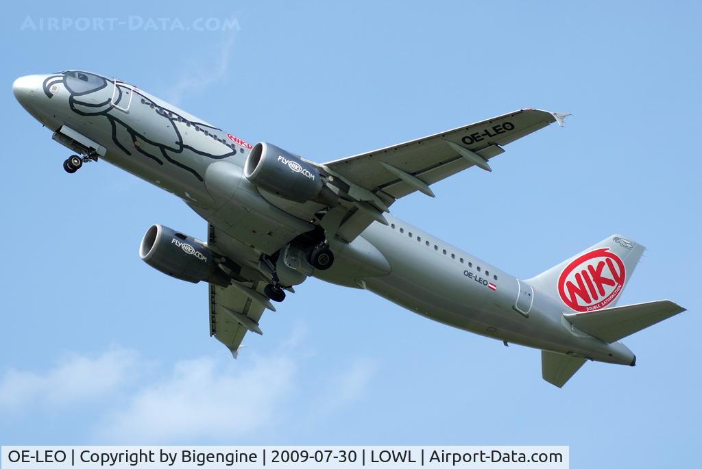 OE-LEO, 2006 Airbus A320-214 C/N 2668, Take off 09