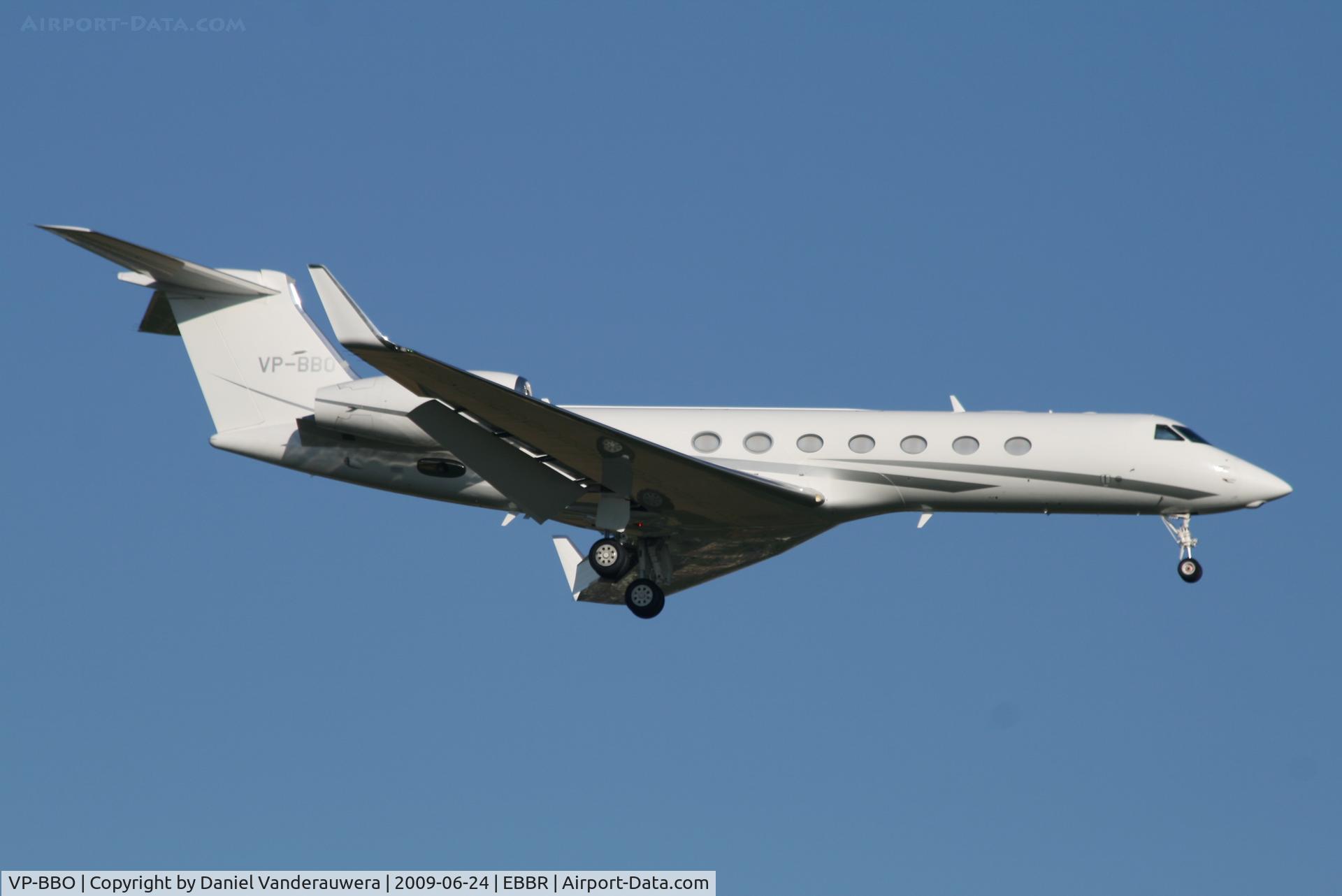 VP-BBO, 2006 Gulfstream Aerospace GV-SP (G550) C/N 5123, descending to rwy 02