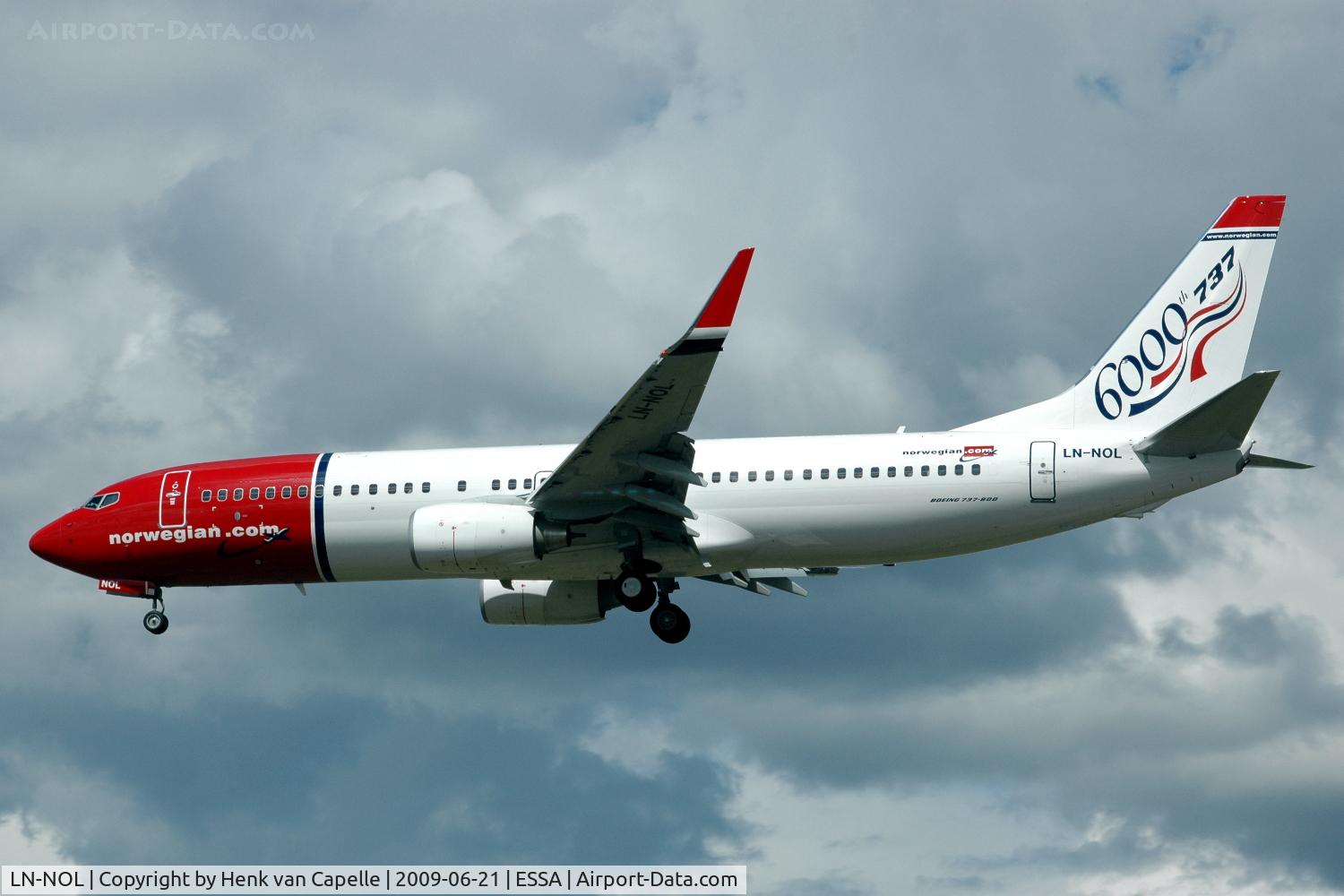 LN-NOL, 2009 Boeing 737-8Q8 C/N 37159, Boeings 6000th 737 in Norwegian Air Shuttle colours.