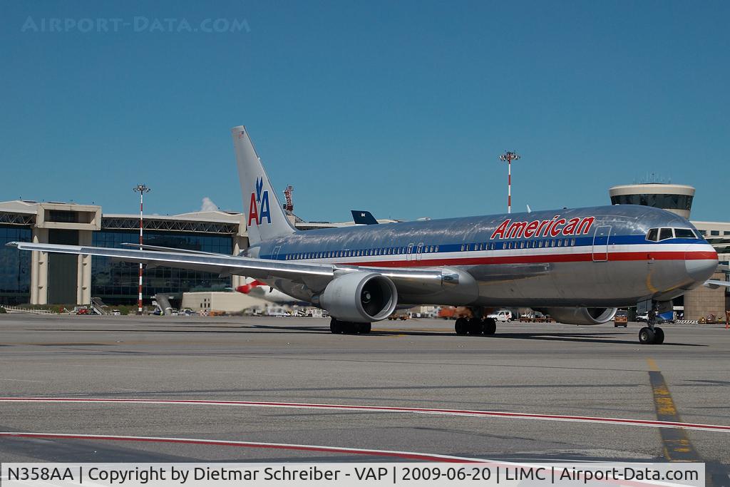 N358AA, 1988 Boeing 767-323 C/N 24039, American Airlines Boeing 767-200