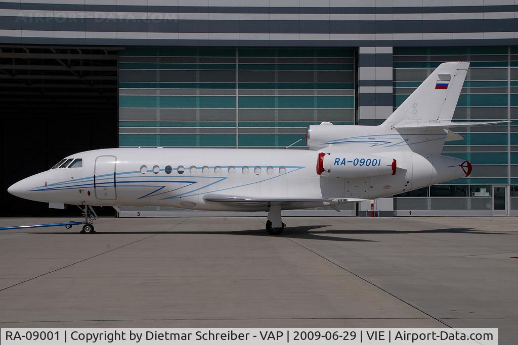 RA-09001, 1994 Dassault Falcon 900B C/N 123, Gazpromavia Falcon 900
