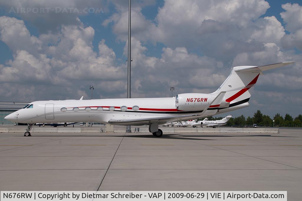 N676RW, 2006 Gulfstream Aerospace GV-SP (G550) C/N 5126, Gulfstream 5