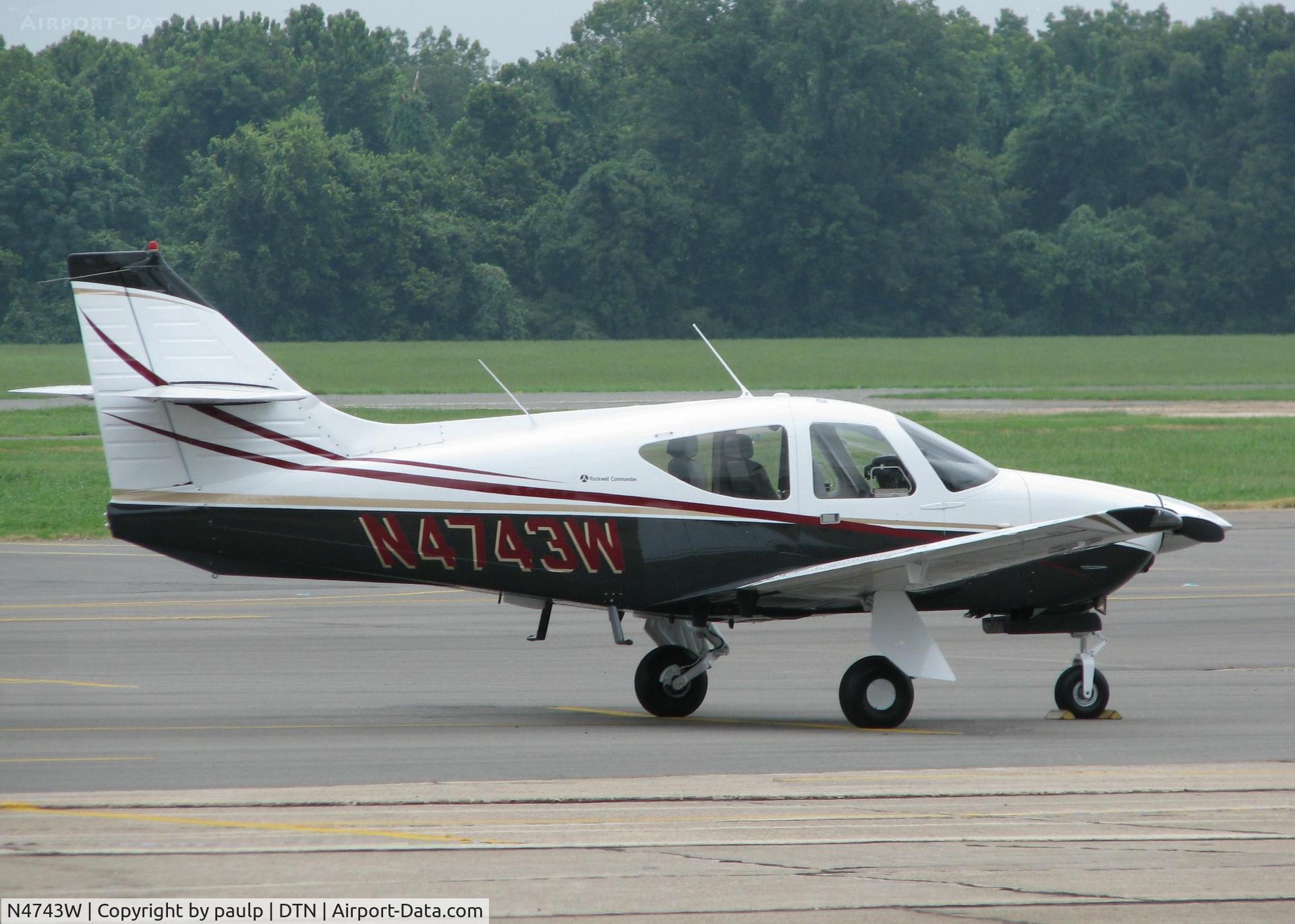 N4743W, 1976 Rockwell International 114 Commander C/N 14073, At Downtown Shreveport.