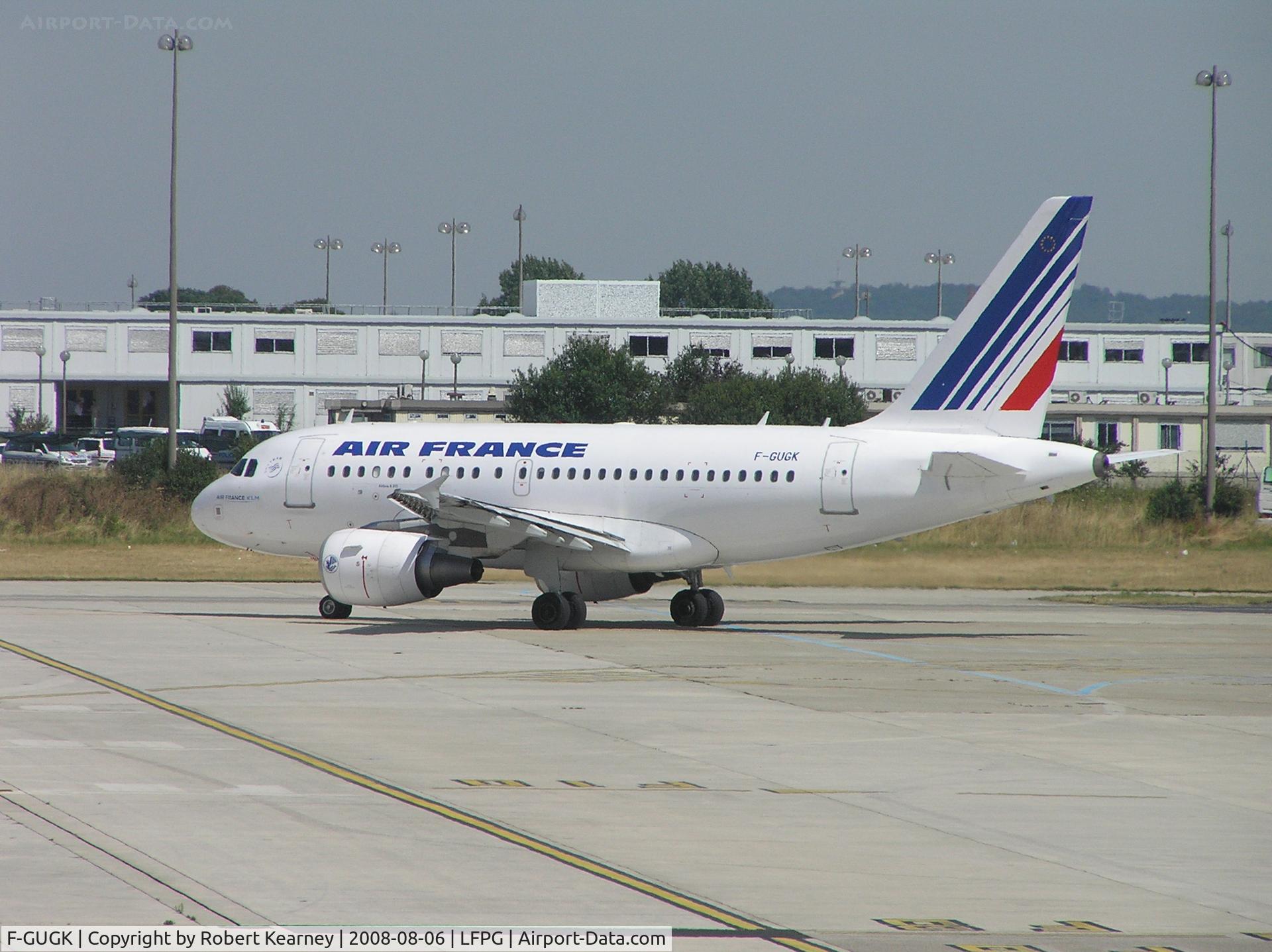 F-GUGK, 2005 Airbus A318-111 C/N 2601, Air France waiting to take its position on the r/w