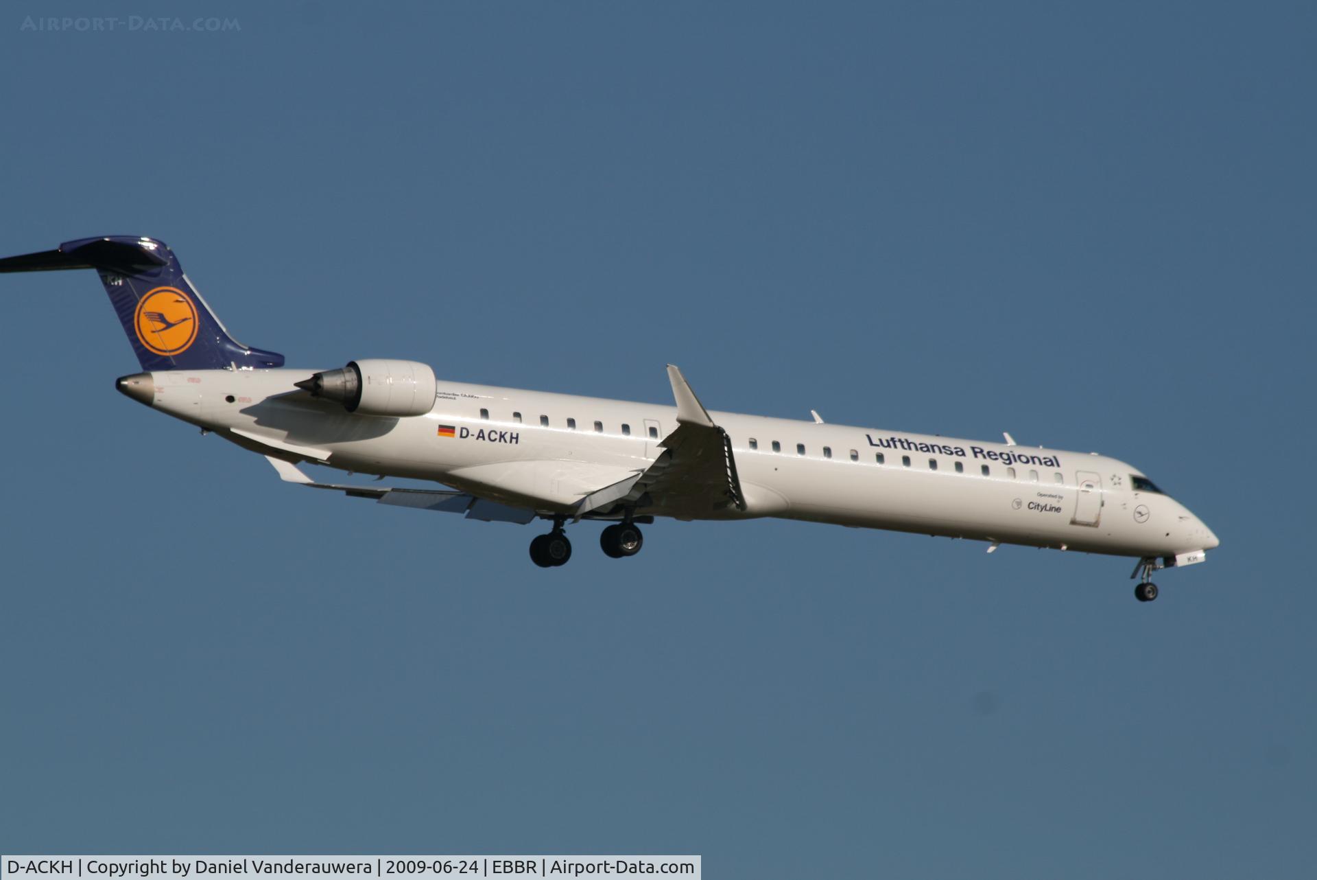 D-ACKH, 2006 Bombardier CRJ-900LR (CL-600-2D24) C/N 15085, flight LH4600 is descending to rwy 02